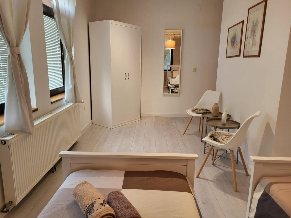 Sobe Pilajevo 2, 183 Ulica Stjepana Radica, Gola Apartman Kültér fotó